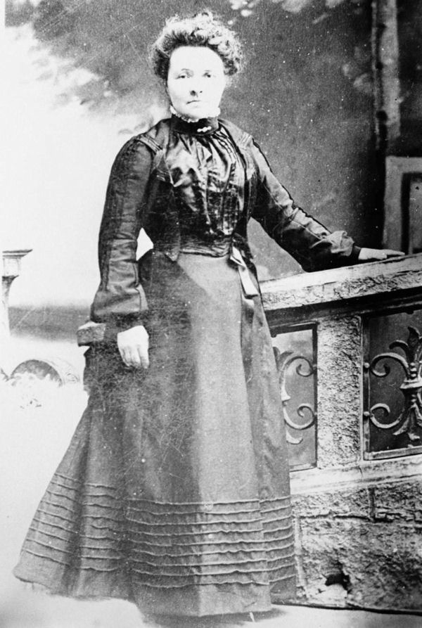 Full-size image