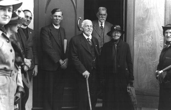 Full-size image