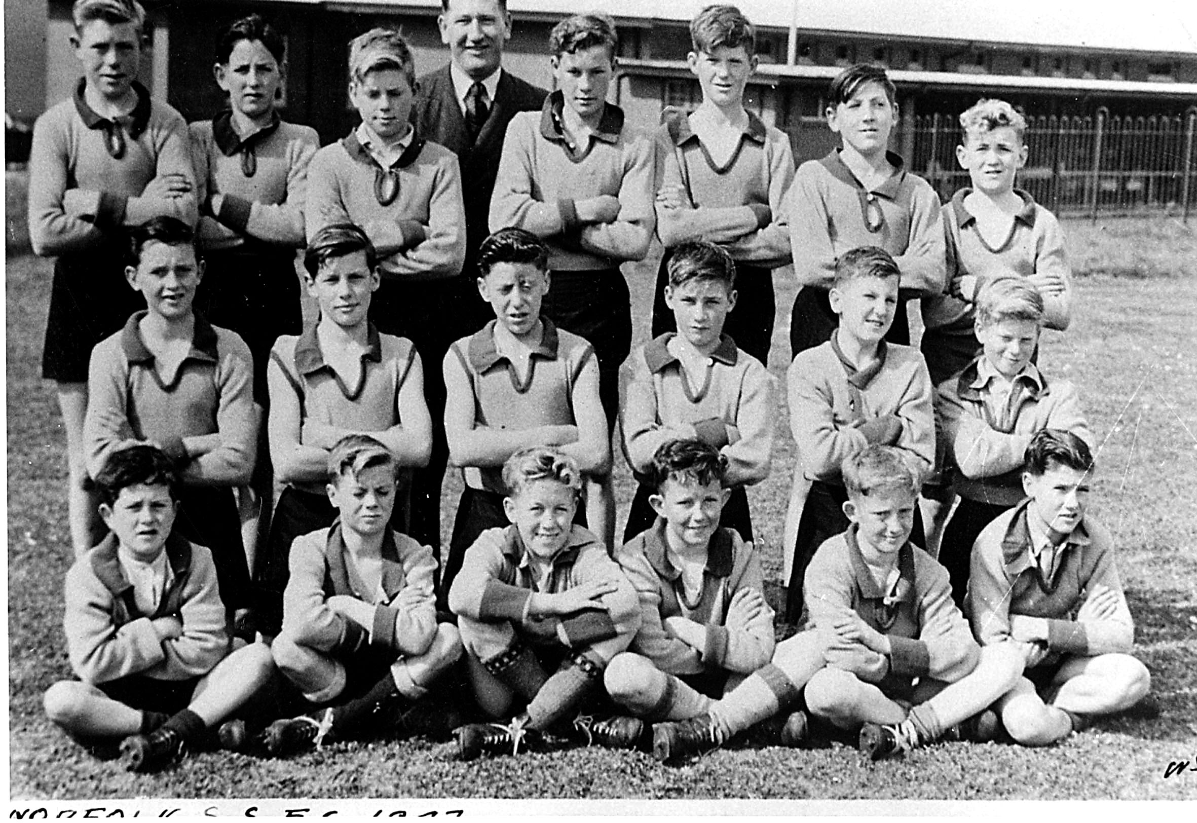 Full-size image