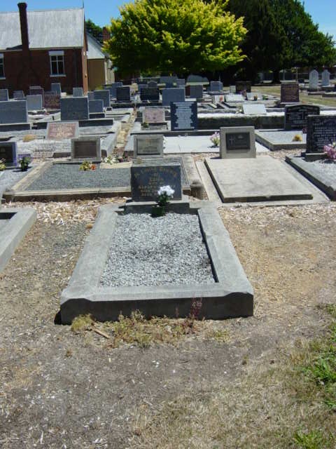 Full-size image