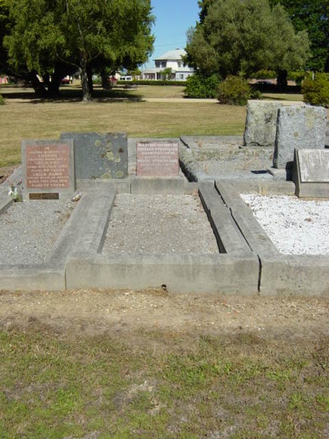 Full-size image