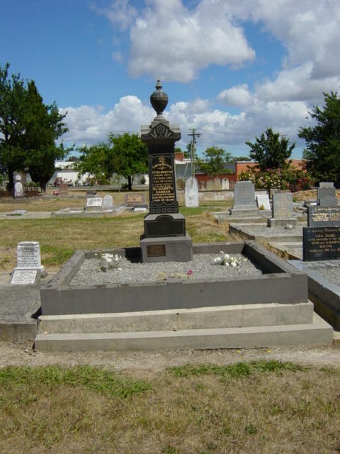 Full-size image